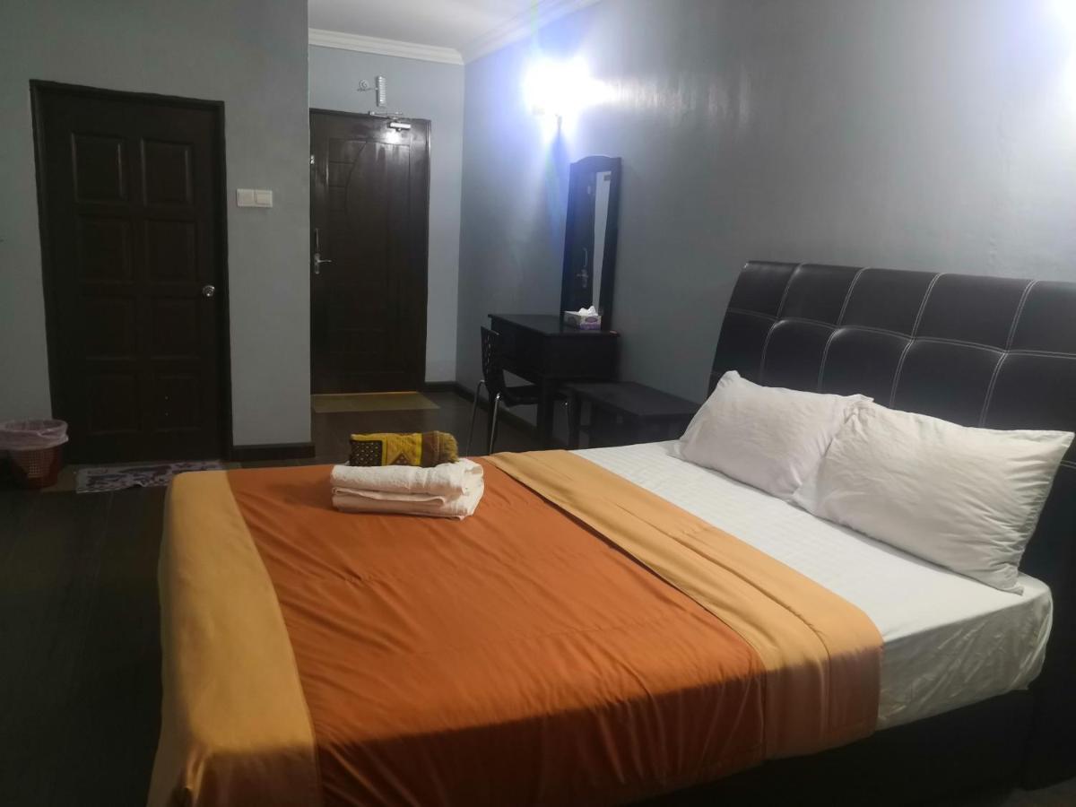 Oyo 90473 Opah Inn Hotel Kampong Ayer Terjun Extérieur photo